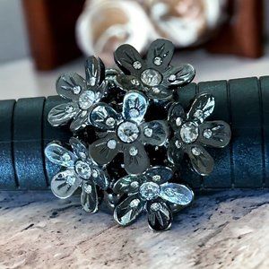 Gunmetal Cluster Stretch Ring Rhinestone Primrose Floral Cocktail Fashion